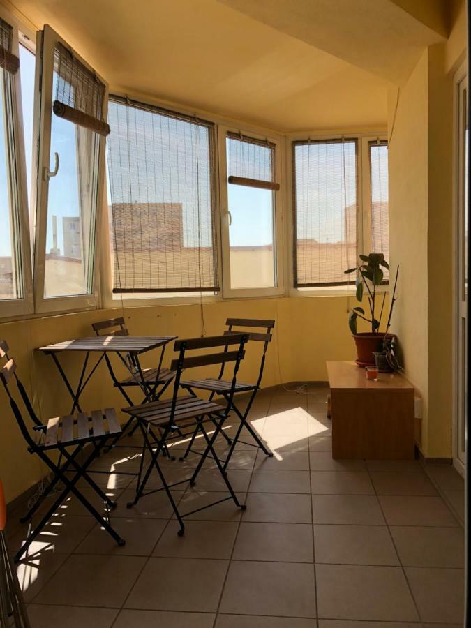 Green Apartment With Terrace 12 ブカレスト エクステリア 写真