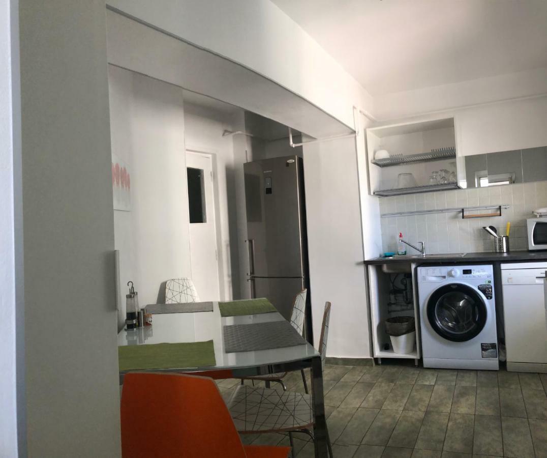 Green Apartment With Terrace 12 ブカレスト エクステリア 写真