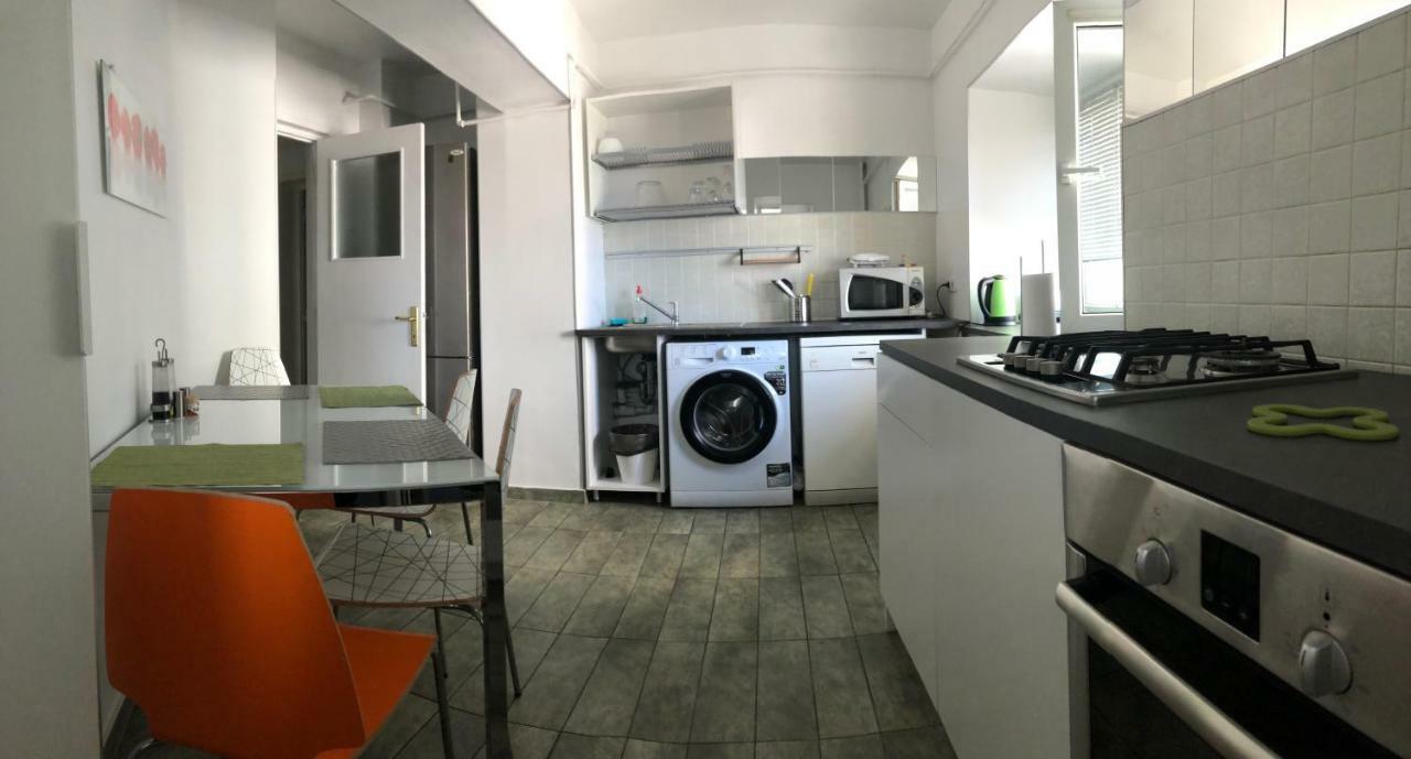 Green Apartment With Terrace 12 ブカレスト エクステリア 写真